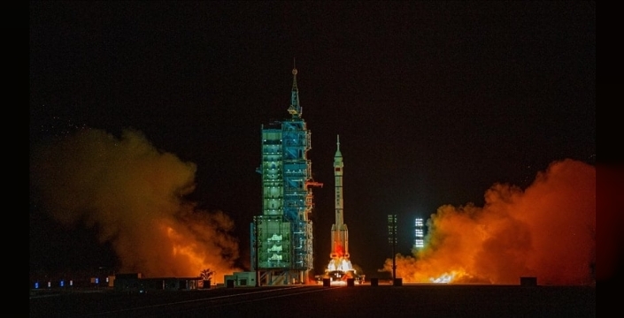 Uzay çöpü, Şıncou-20'yi görevinden etti: Milyarlarca lira havaya uçtu