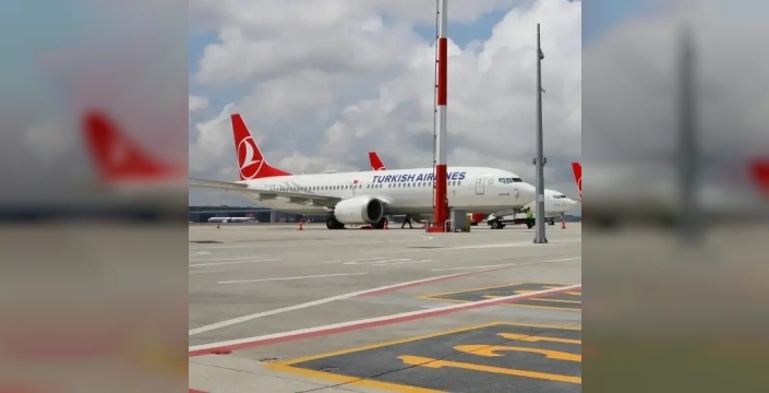 Yolcunun internet ağ adı şok etti: THY uçağı acil iniş yaptı