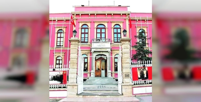 Edirne'de rüşvet ve usulsüzlük şoku: Belediye imar müdürü ve meclis üyesi gözaltında!