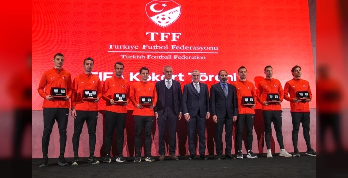 FIFA kokart töreninde Türk hakemleri gururla taçlandı