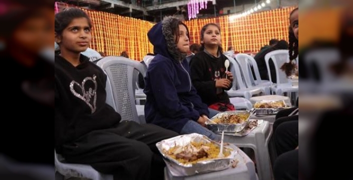 Gazze'de Ramazan Sevinci: Bombalar Susarken Ezan Sesleri Yükseldi