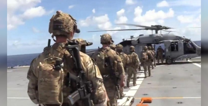 Hint Okyanusu'nda büyük operasyon: ABD, İran ve Rusya bağlantılı tankere el koydu