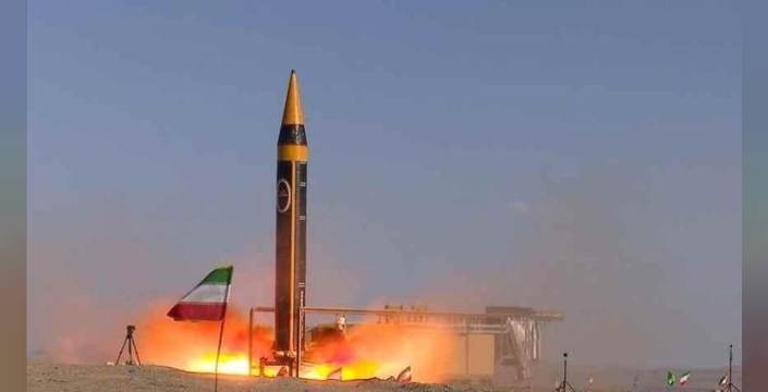 İRAN GERİLİMİNDE ŞOK GELİŞMELER: Trump'tan sürpriz hamleler, bölgede devasa askeri yığınağın perde arkası