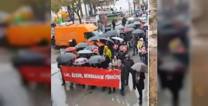 İzmir'de Ramazan genelgesine tepki yürüyüşü: Laiklik vurgusu