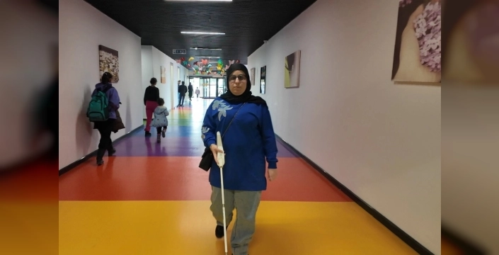 Kayseri'de engelsiz yaşam merkezi, görme engelli Beyzanur'un hayatına dokunuyor