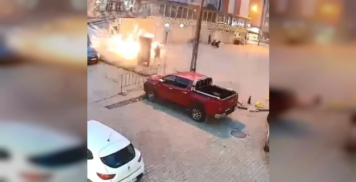 Ramazan kutlaması kabusa döndü: Cami önündeki havai fişekler paniğe yol açtı