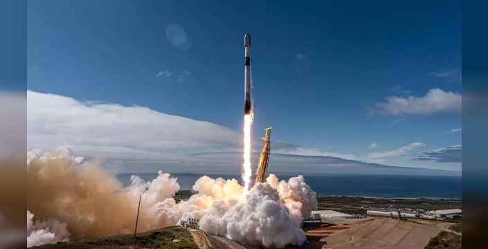 SpaceX’den çılgın proje: 1 milyon uydu fırlatmayı hedefliyor