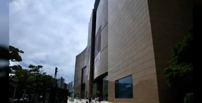 Tek Günde Gezmek İmkansız: Dünyanın En Büyük Alışveriş Merkezinin Sırları