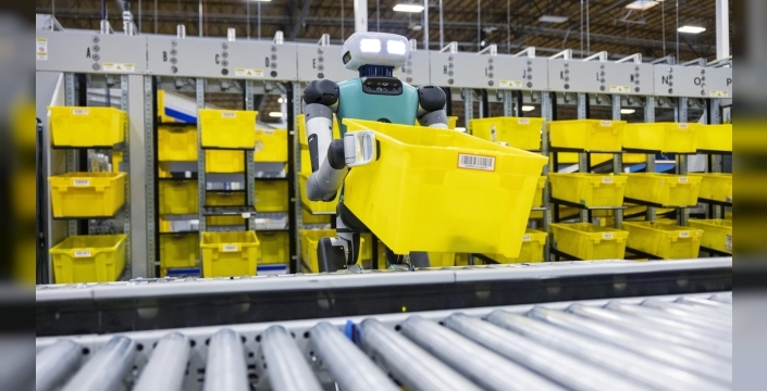 Toyota, Kanada fabrikasında 7 insansı robotu işe aldı