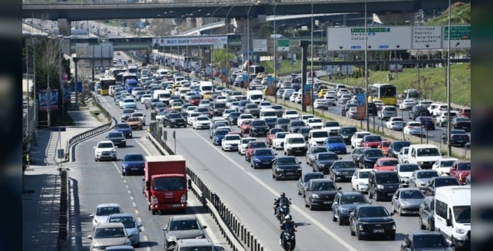 Trafikte şoke eden yenilikler: 2 yeni kuralı bilmeyene binlerce liralık ceza kapıda!