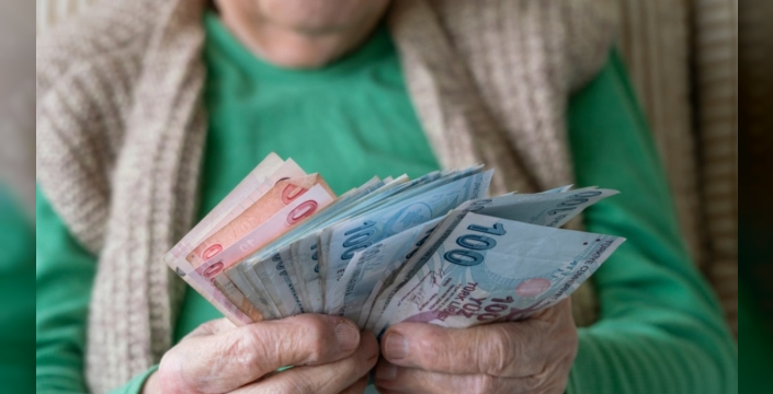 Emeklilere Temmuz müjdesi mi, yoksa kayıpların telafisi mi olacak? Uzmandan çarpıcı rakamlar!