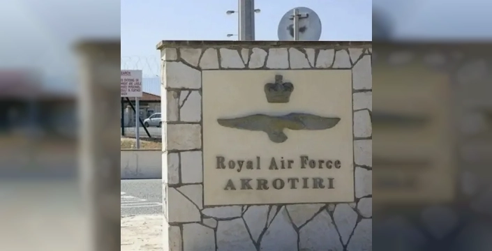 GKRY'deki İngiliz üslerindeki ailelerin tahliye süreci uzatıldı