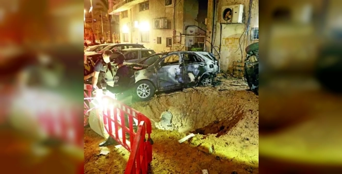 İran'dan İsrail'e Peş Peşe Saldırı: Tel Aviv'de Sirenler Susmuyor!