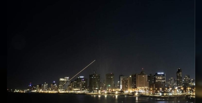 İran gerilimi dorukta: Trump ve Netanyahu'nun riskli oyunu Ortadoğu'yu ateşe mi atıyor?