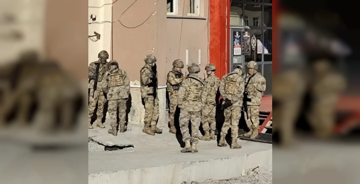Üç ilde eş zamanlı uyuşturucu operasyonu: Biri başkomiser dört kişi tutuklandı