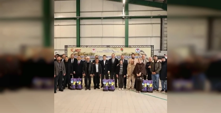 Amasya'da çiftçilere 16 bin kilo yonca tohumu desteği sağlandı