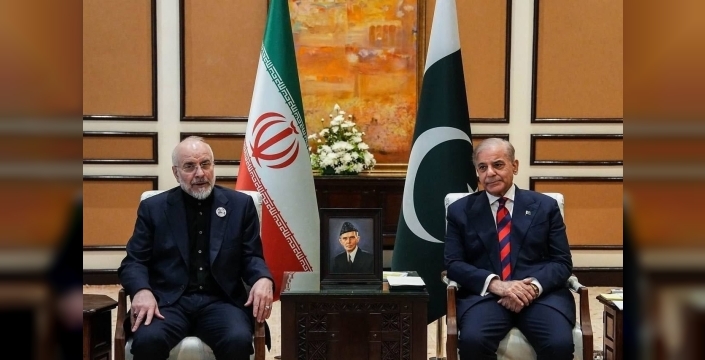 İran'dan ABD'ye rozetle gönderme: Önemli isimler sembol oldu