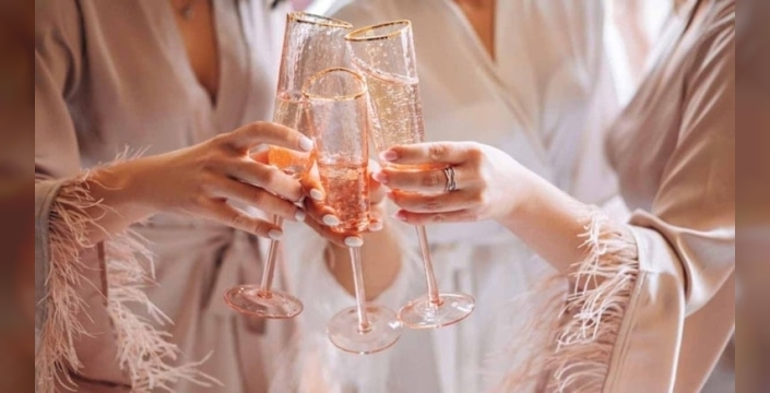 Japonya'da bekarlar, soyadına göre eş arıyor!