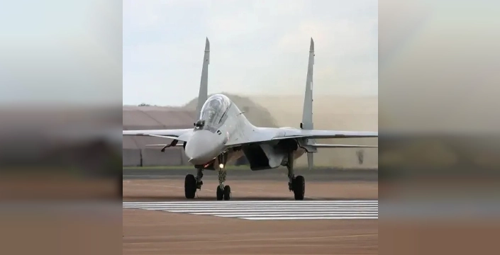 Kırım semalarında şok! Su-30 savaş uçağı düştü, mürettebat kurtuldu
