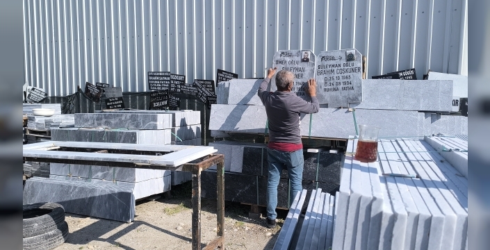 Mezar siparişleri öne çekildi: Ölmeden mezarını yaptıran emekliler var!