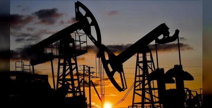 Petrol fiyatlarında barış umutlarıyla birlikte düşüş devam ediyor