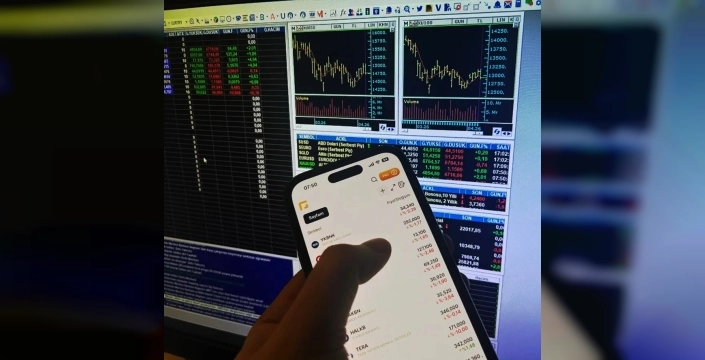 Piyasalar nefes aldı: Ateşkes umuduyla petrol düştü, altın ve Bitcoin zirve yaptı!