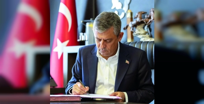 Özgür Özel liderliğinde Yeni Parti, CHP'den ayrılarak resmen kuruldu